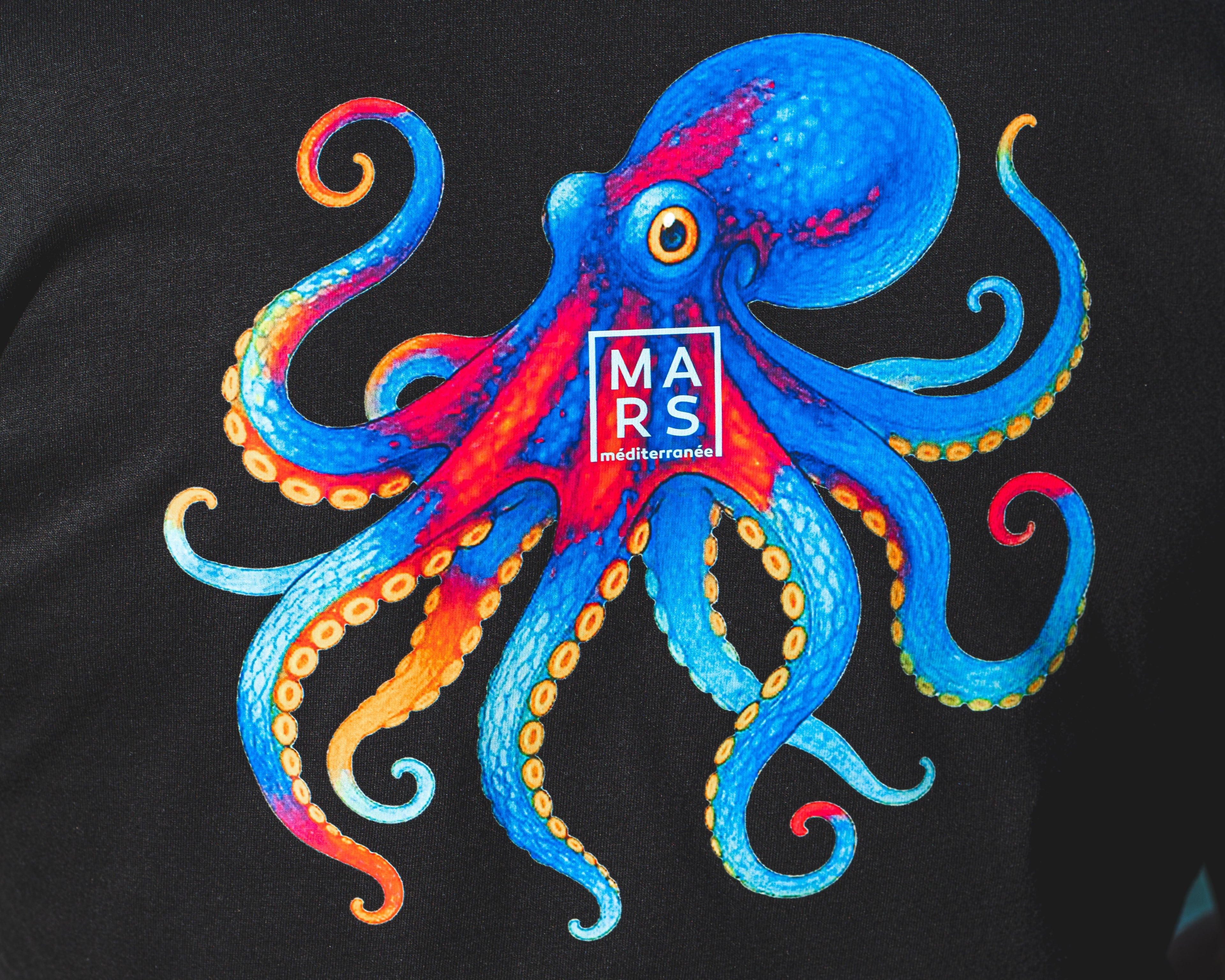 Motif poulpe multicolore avec logo MARS en bleu